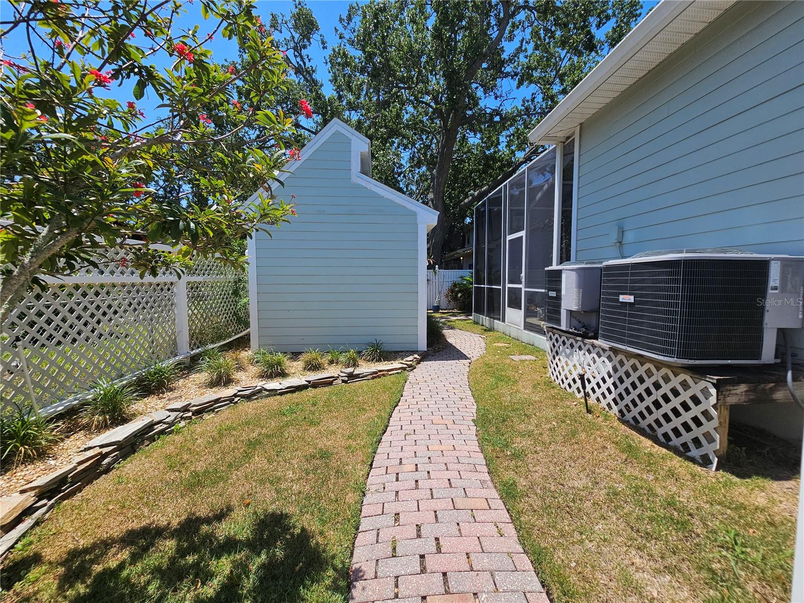 Image 44 of 48 For 7402 De Soto Street