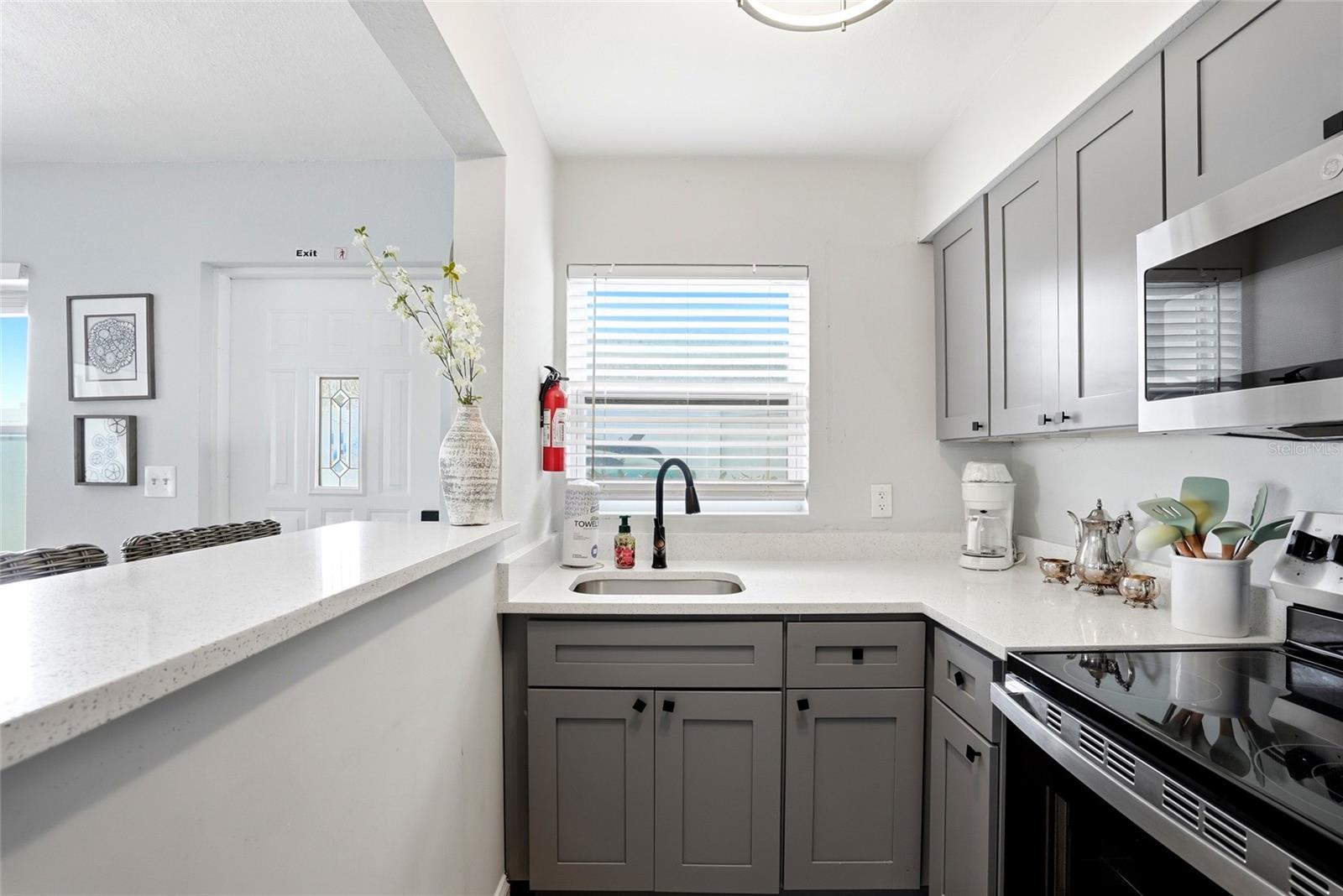 Image 14 of 80 For 2311 Bay Boulevard