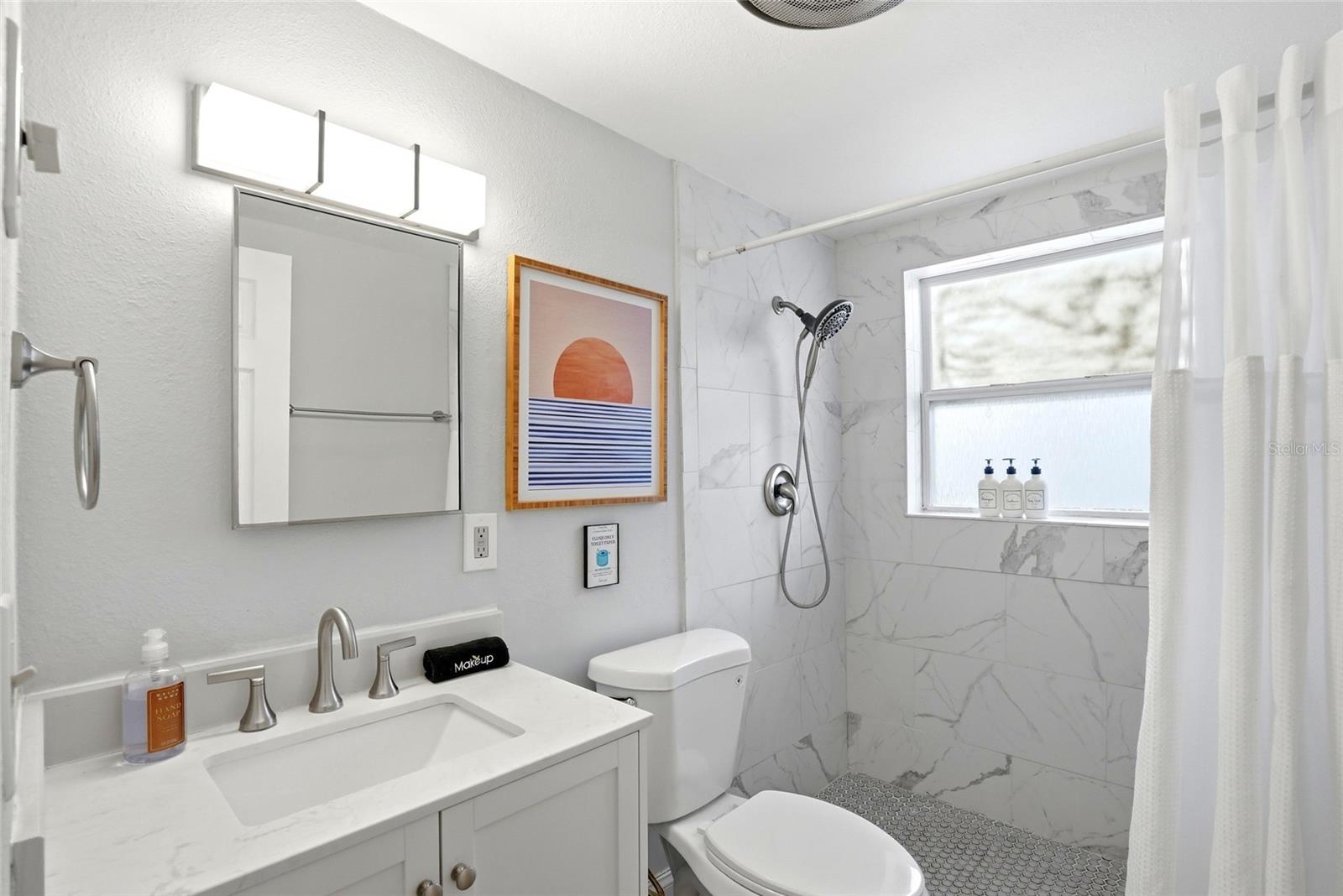 Image 16 of 80 For 2311 Bay Boulevard