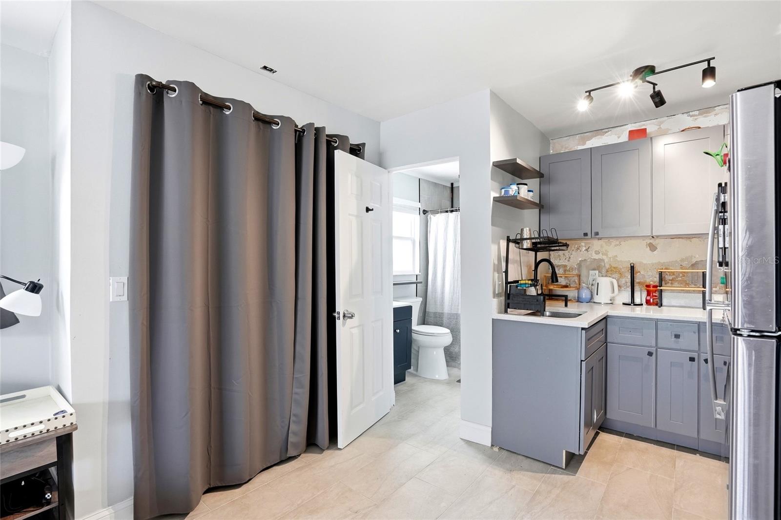 Image 21 of 80 For 2311 Bay Boulevard