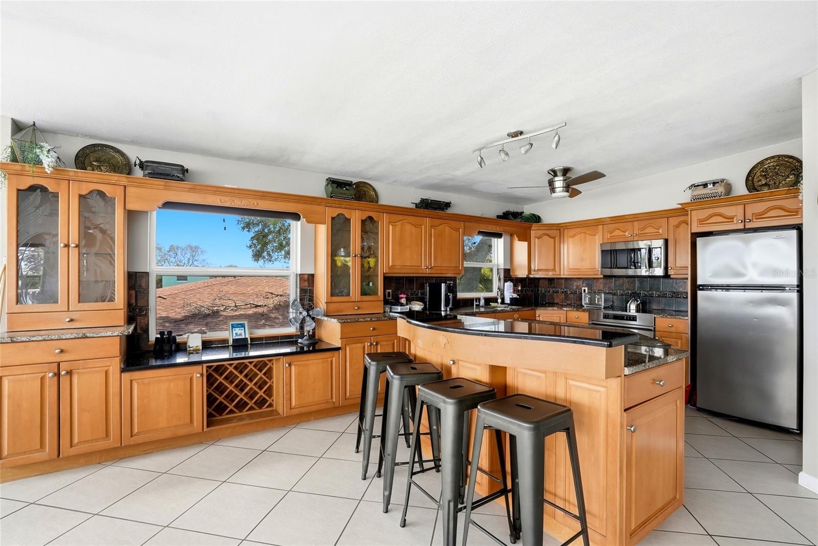 Image 55 of 80 For 2311 Bay Boulevard
