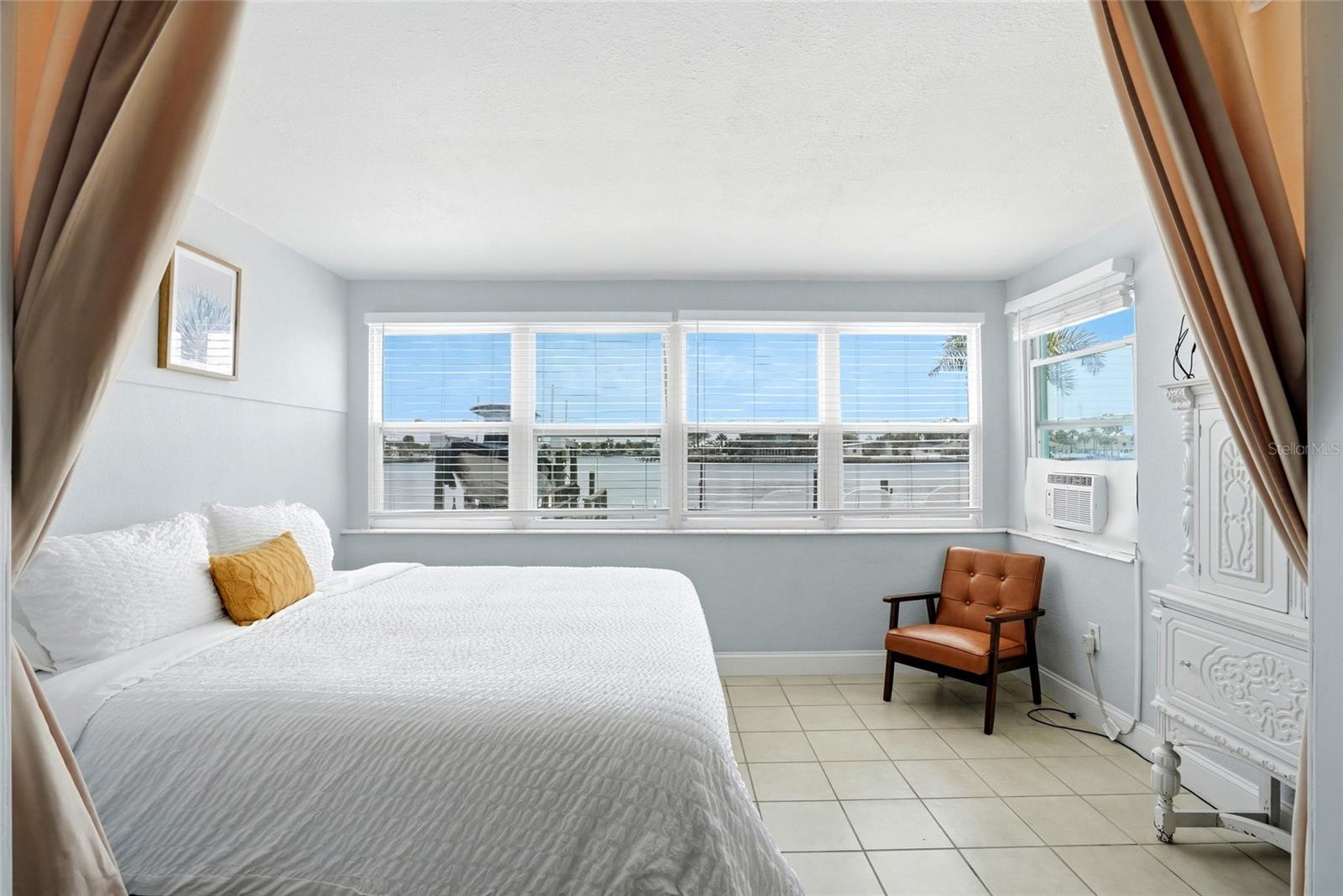 Image 9 of 80 For 2311 Bay Boulevard