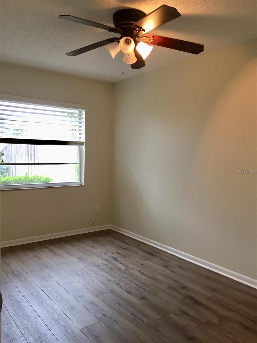 Image 11 of 14 For 305 Westland Avenue B