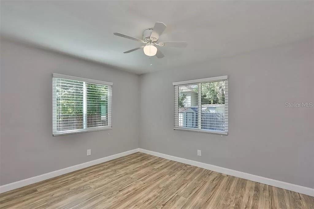 Image 17 of 21 For 3219 Leroy Street