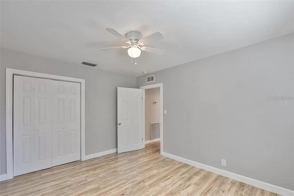 Image 19 of 21 For 3219 Leroy Street