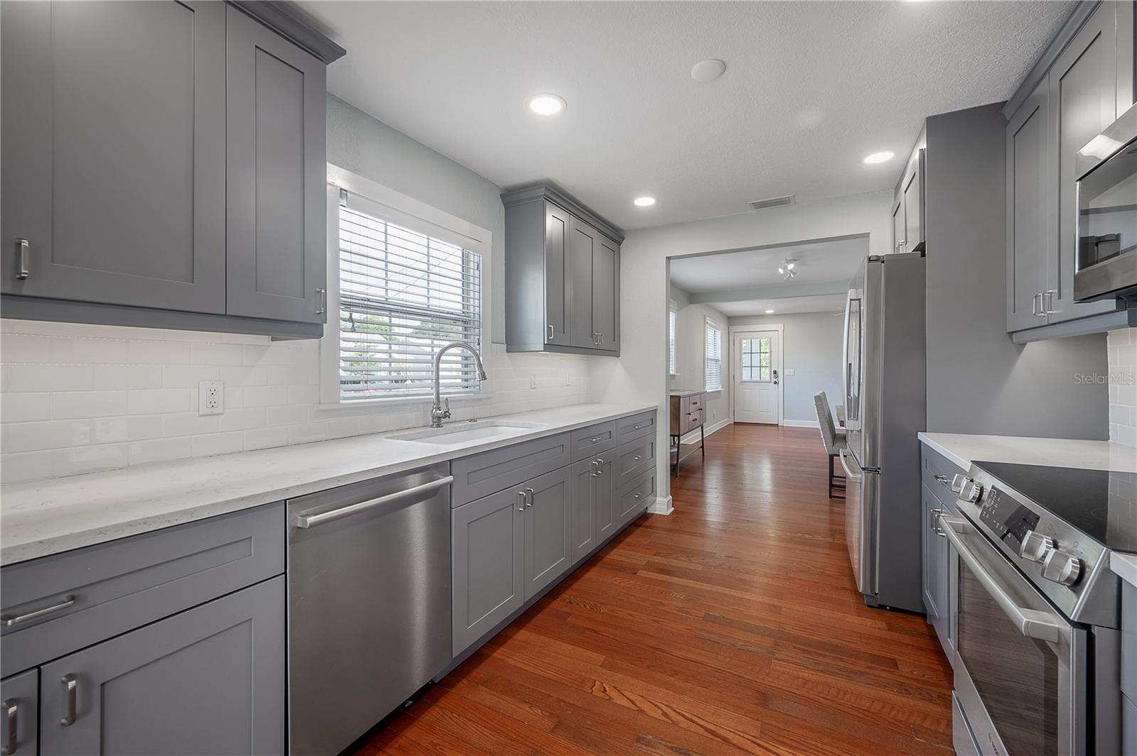 Image 12 of 47 For 2714 Fig Street