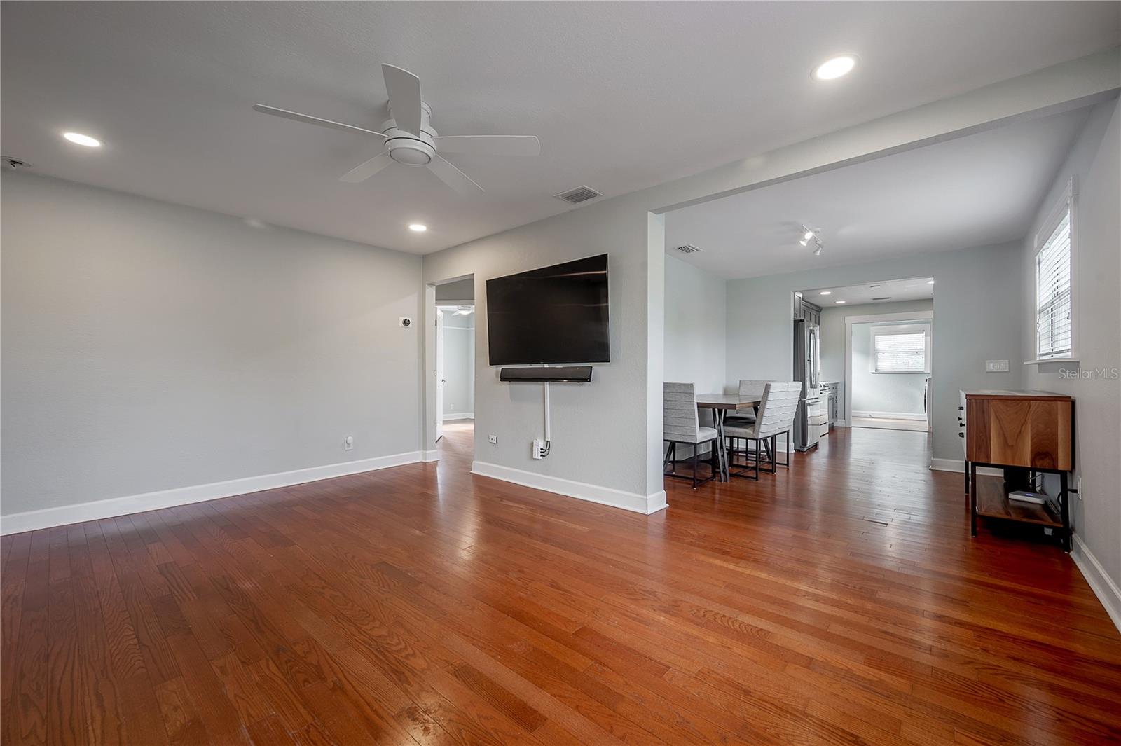 Image 3 of 47 For 2714 Fig Street
