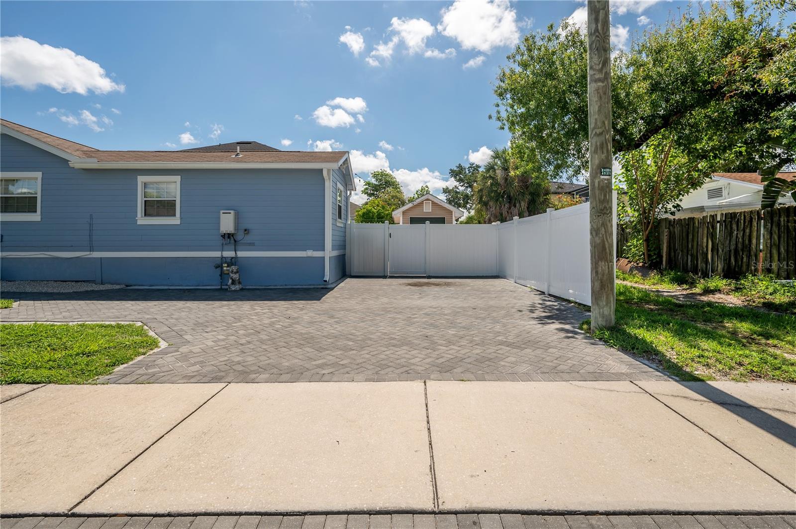 Image 46 of 47 For 2714 Fig Street