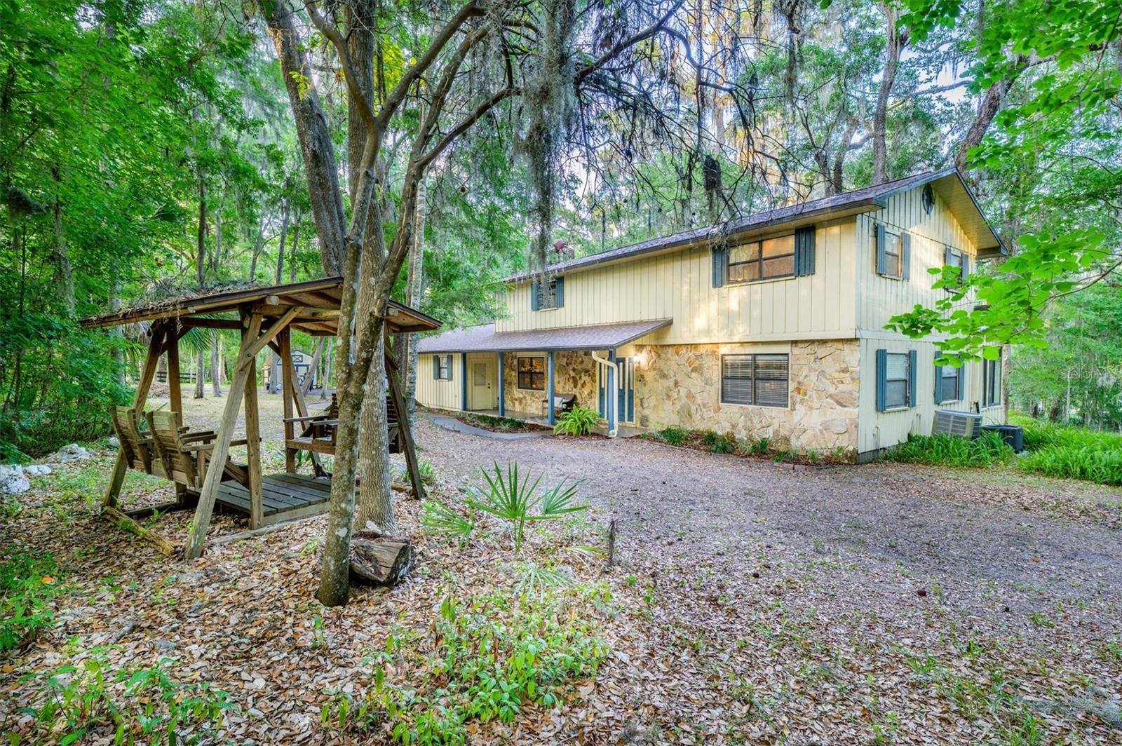 Image 3 of 54 For 12054 Royal Drive
