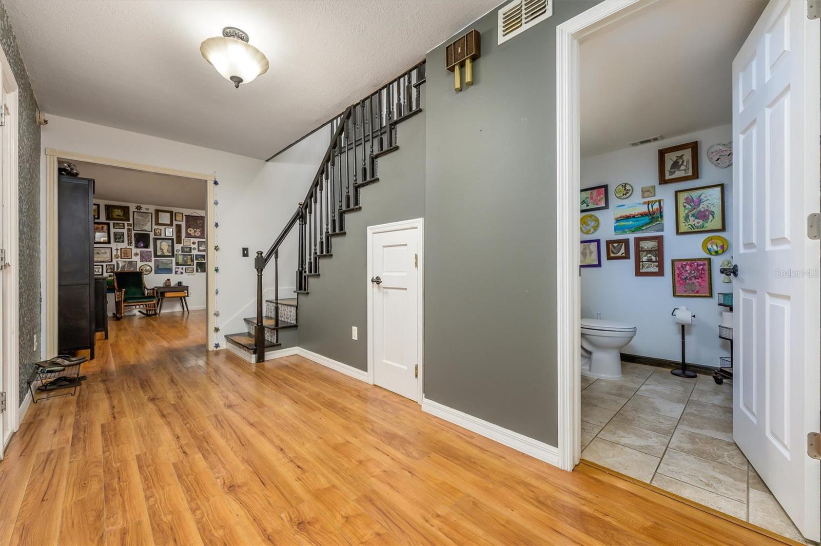 Image 8 of 54 For 12054 Royal Drive
