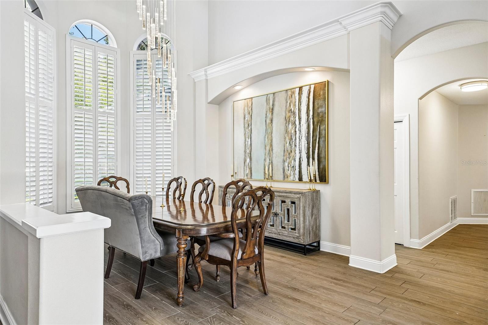Listing photo id 10 for 9039 Waterash Lane