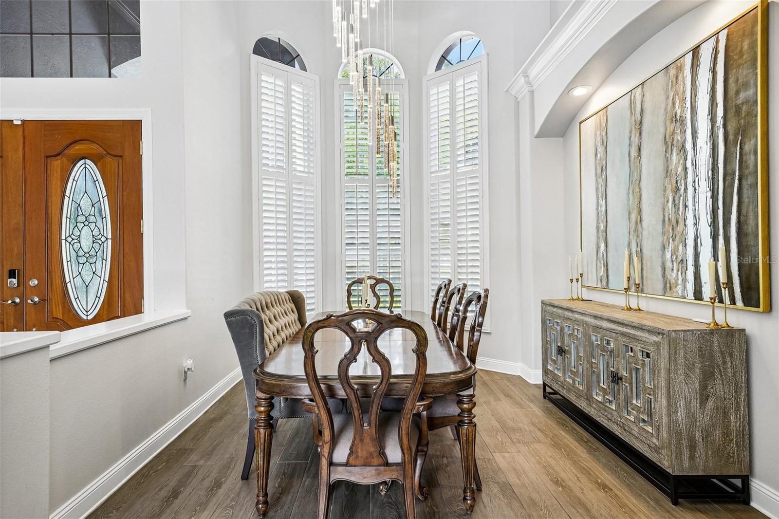 Listing photo id 11 for 9039 Waterash Lane