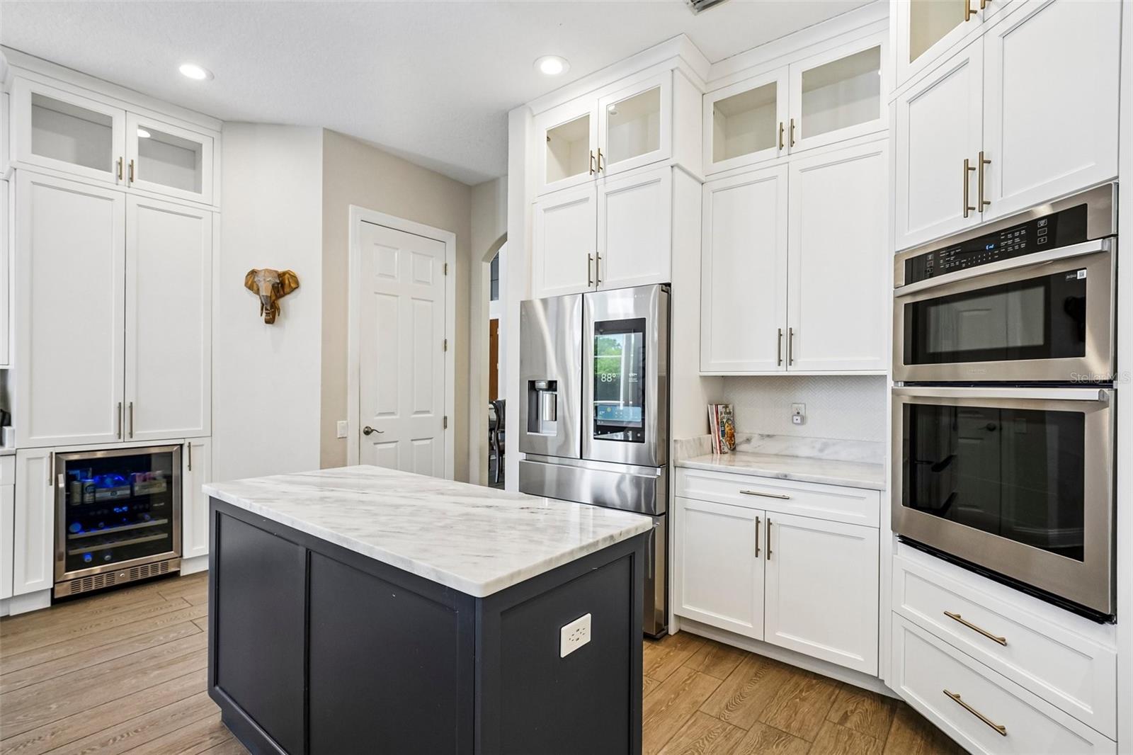 Listing photo id 20 for 9039 Waterash Lane