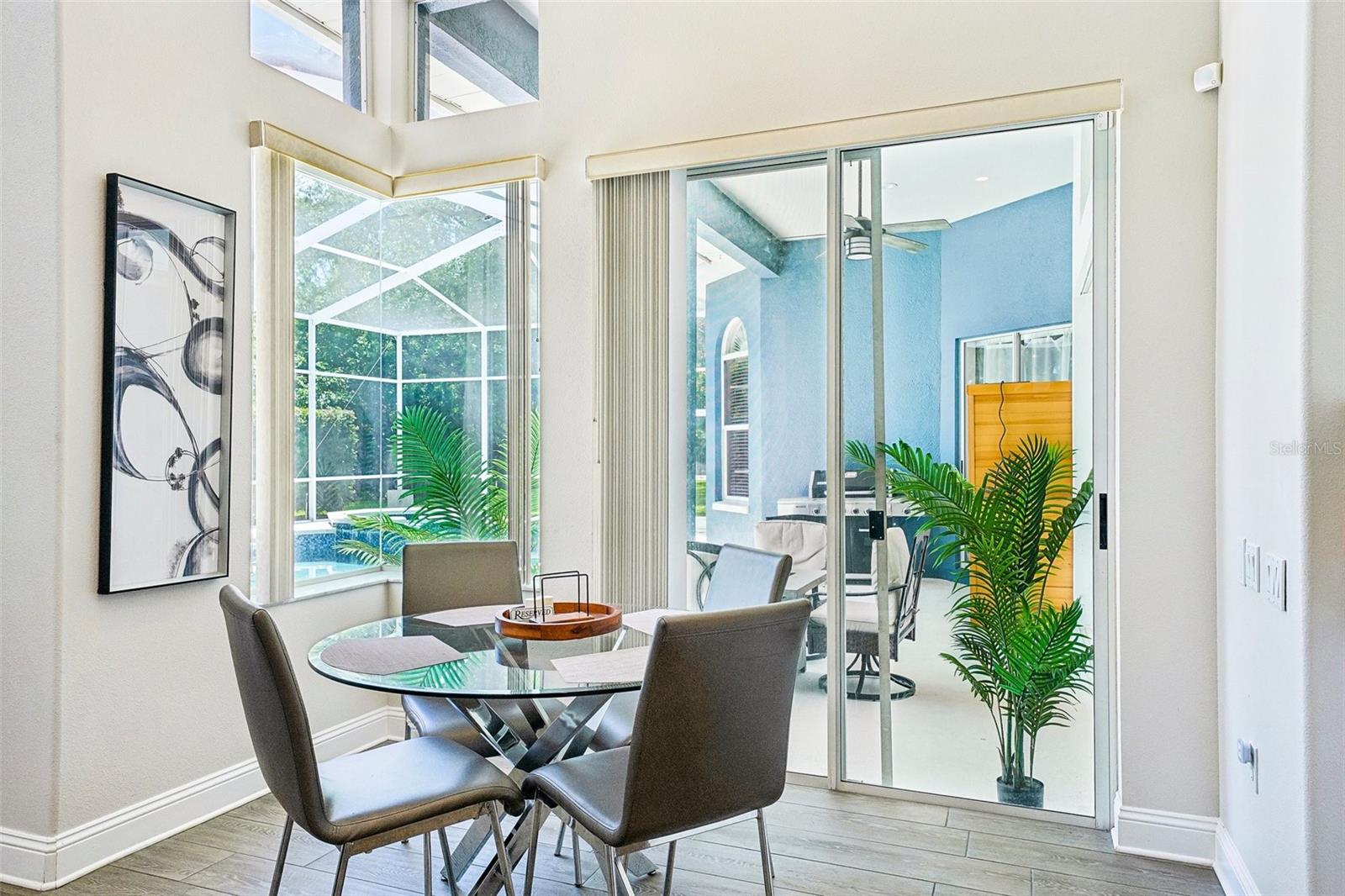 Listing photo id 26 for 9039 Waterash Lane