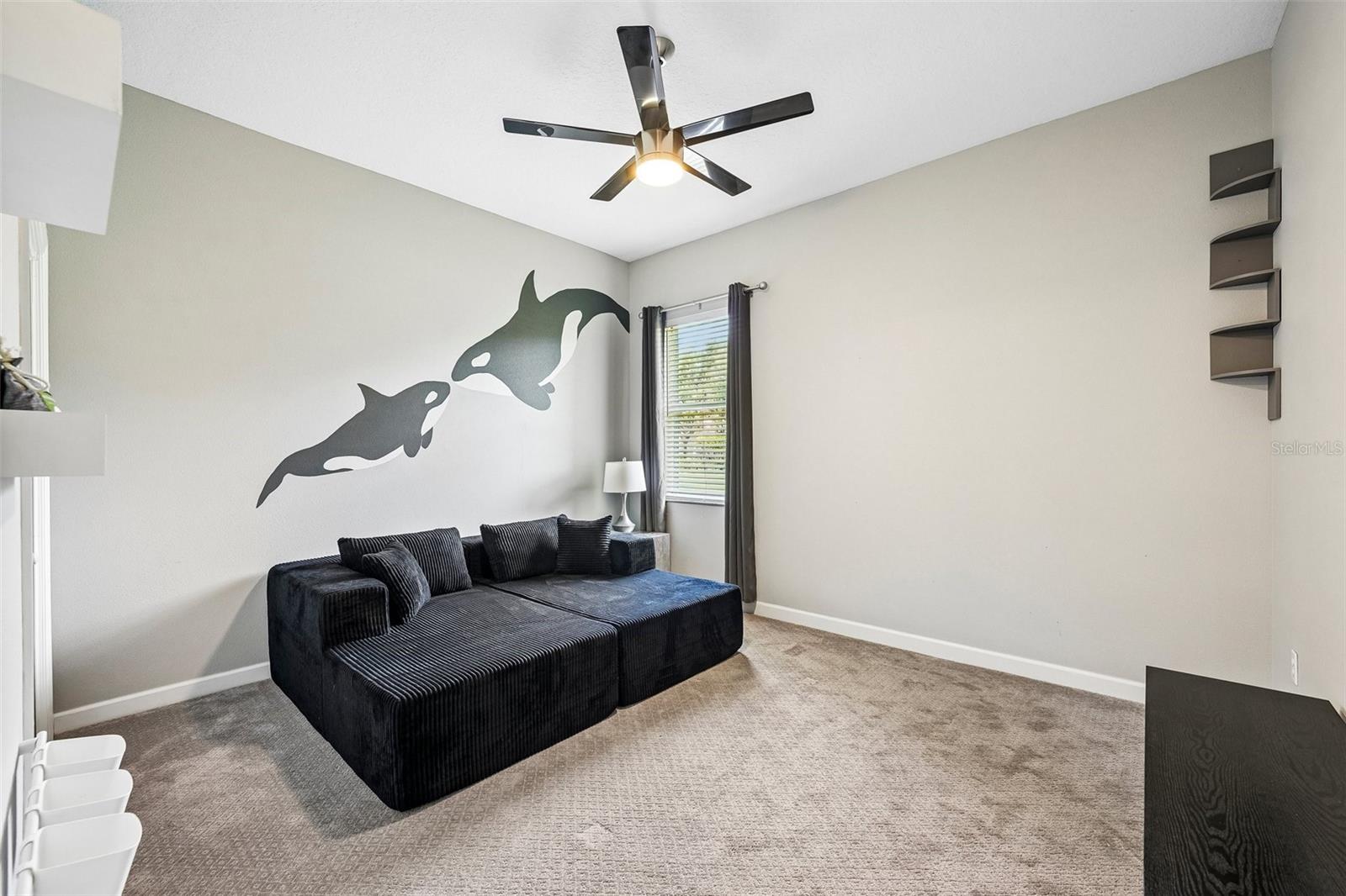 Listing photo id 67 for 9039 Waterash Lane