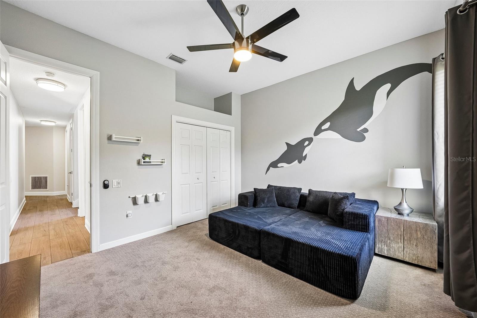 Listing photo id 68 for 9039 Waterash Lane