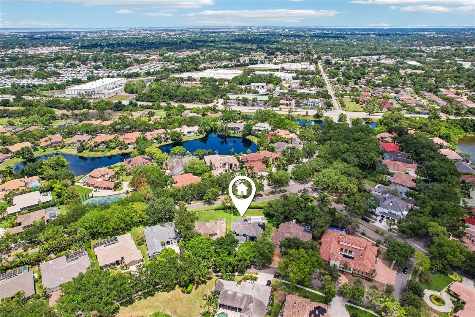Listing photo id 85 for 9039 Waterash Lane