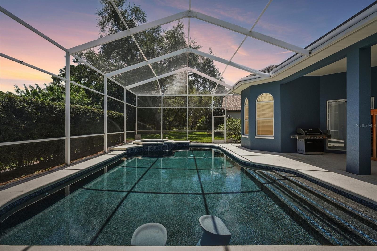 Listing photo id 7 for 9039 Waterash Lane