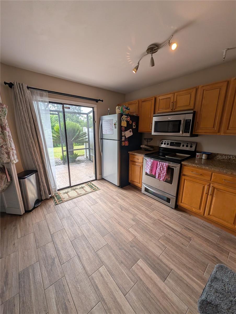 Image 9 of 17 For 5100 Burchette Road 3502