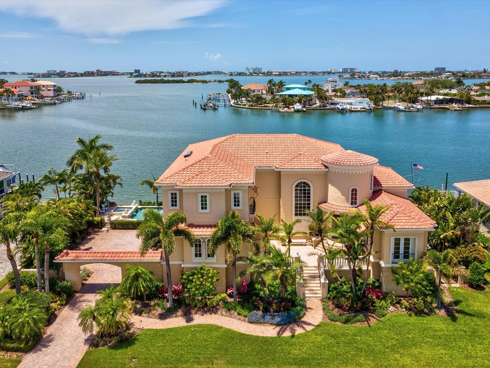 Details for 6224 Pasadena Point Boulevard, GULFPORT, FL 33707
