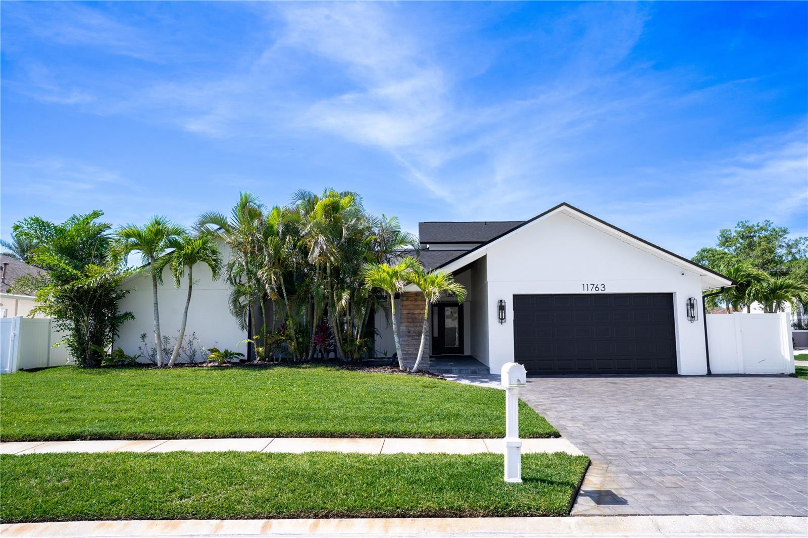 Details for 11763 Harborside Circle, LARGO, FL 33773