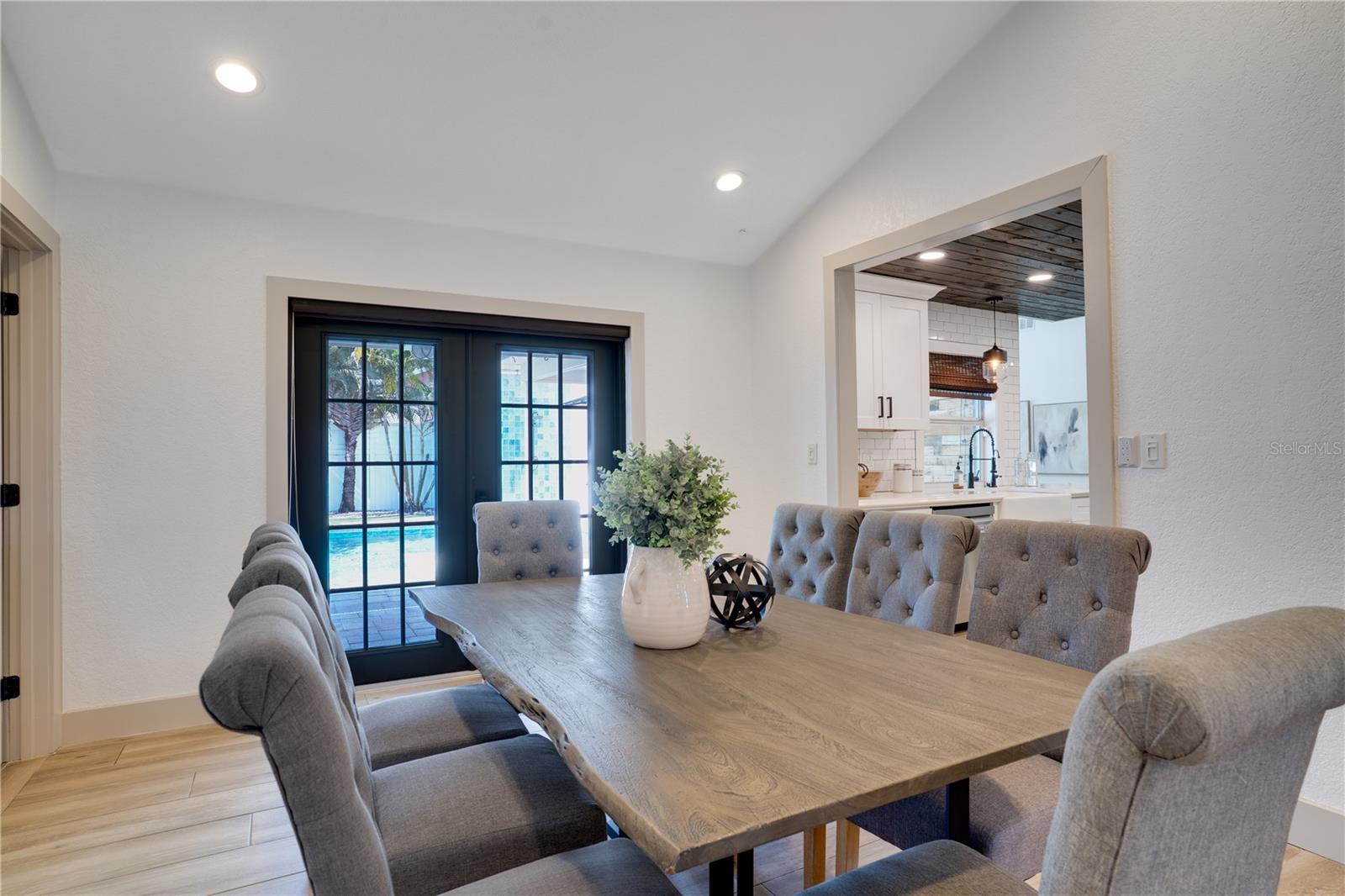 Image 10 of 74 For 11763 Harborside Circle