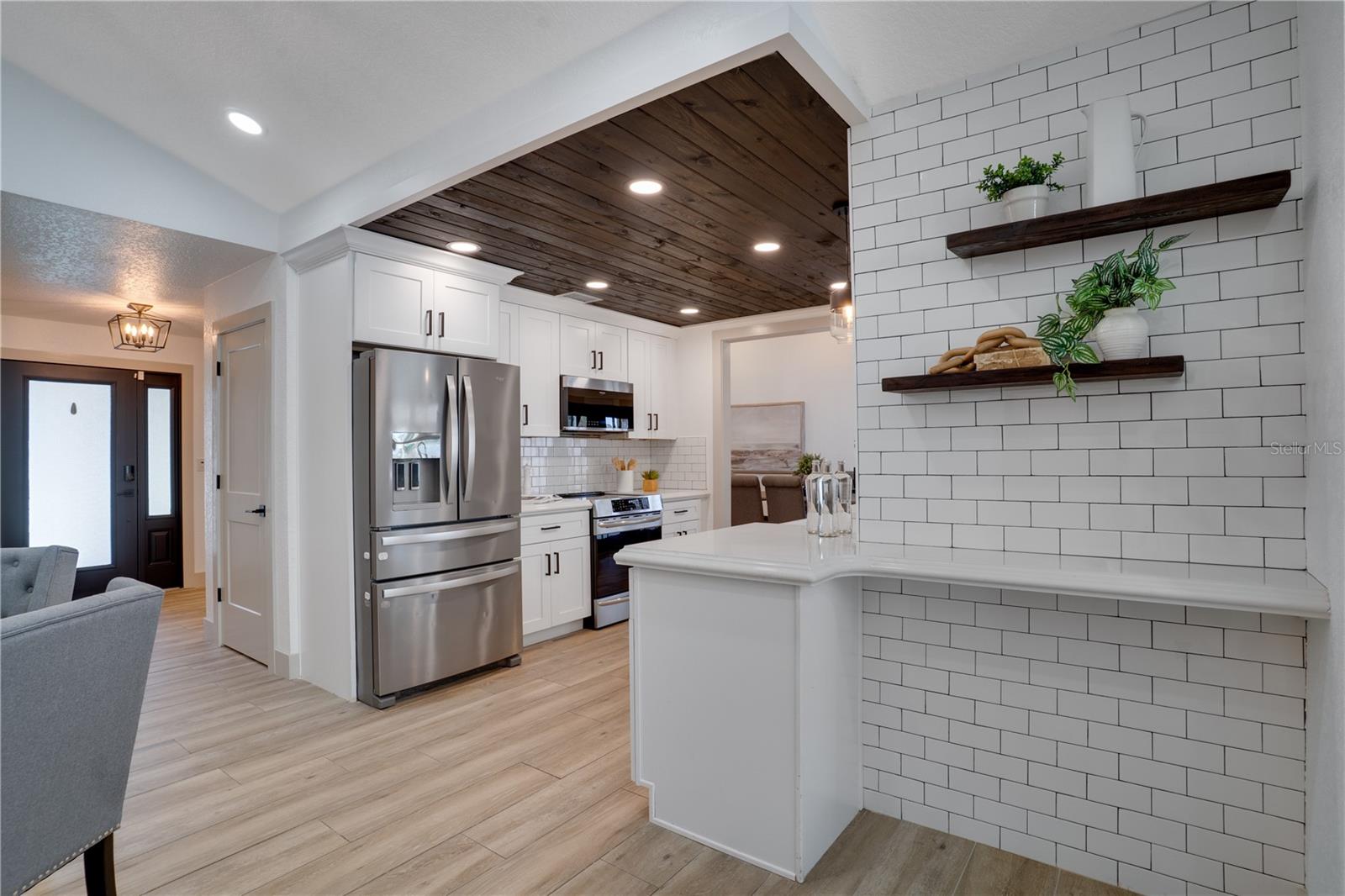 Image 14 of 74 For 11763 Harborside Circle