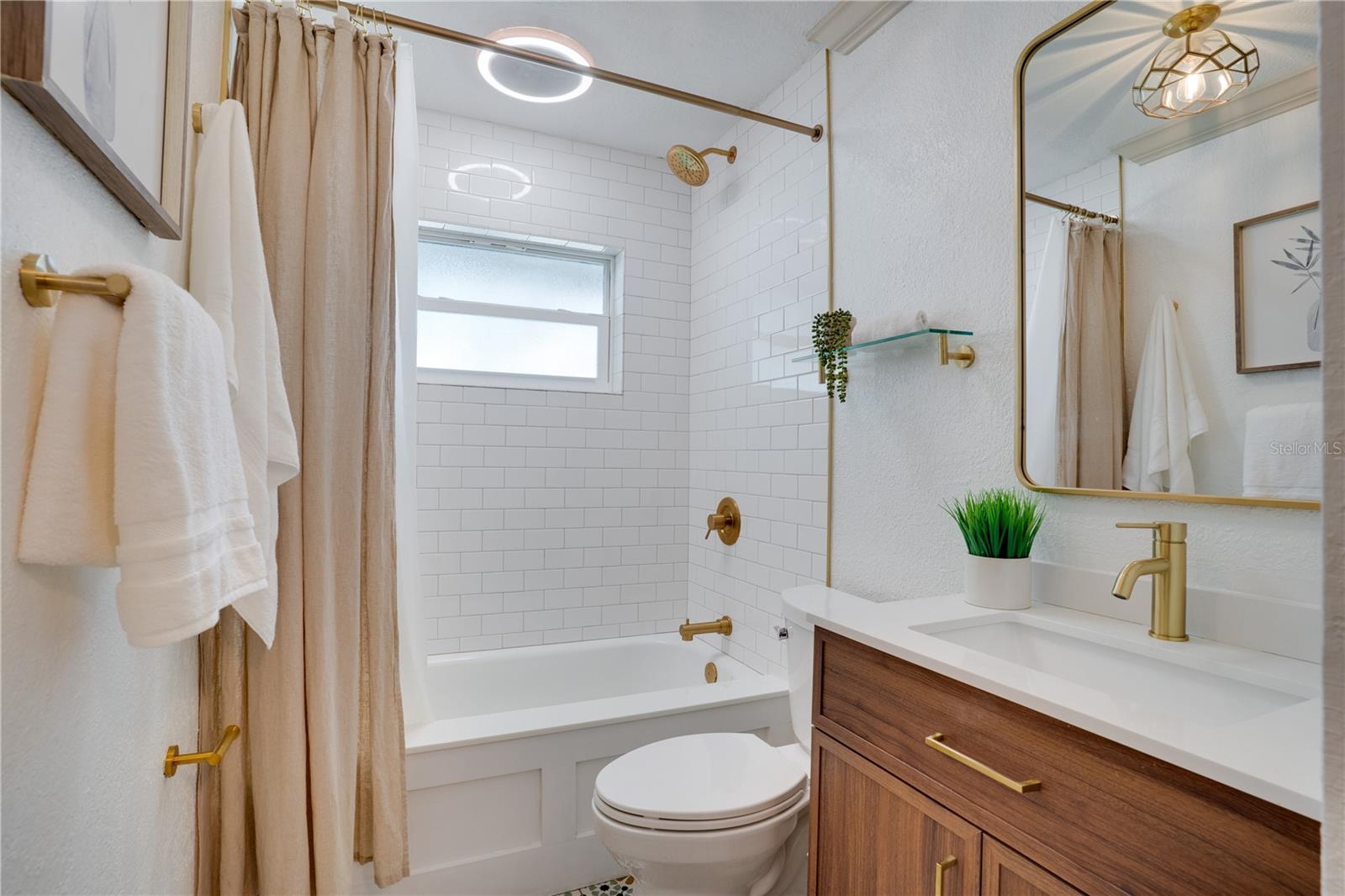 Image 40 of 74 For 11763 Harborside Circle