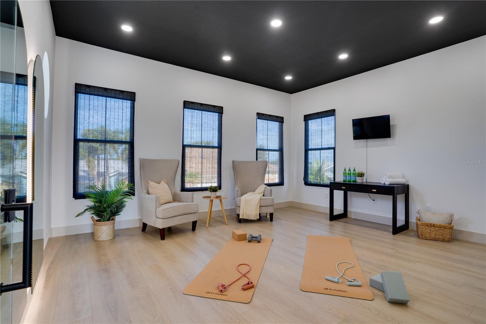 Image 49 of 74 For 11763 Harborside Circle