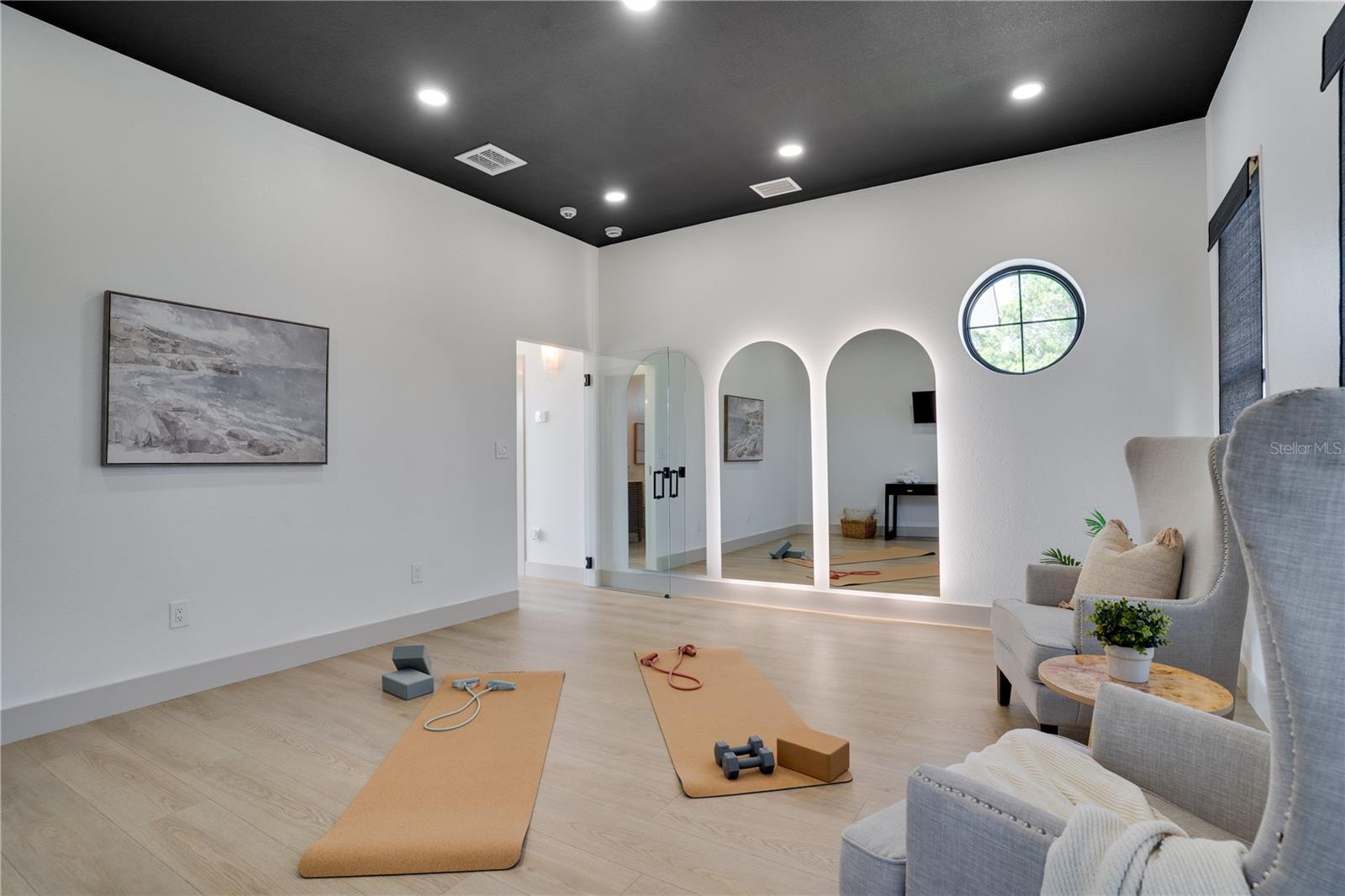 Image 50 of 74 For 11763 Harborside Circle
