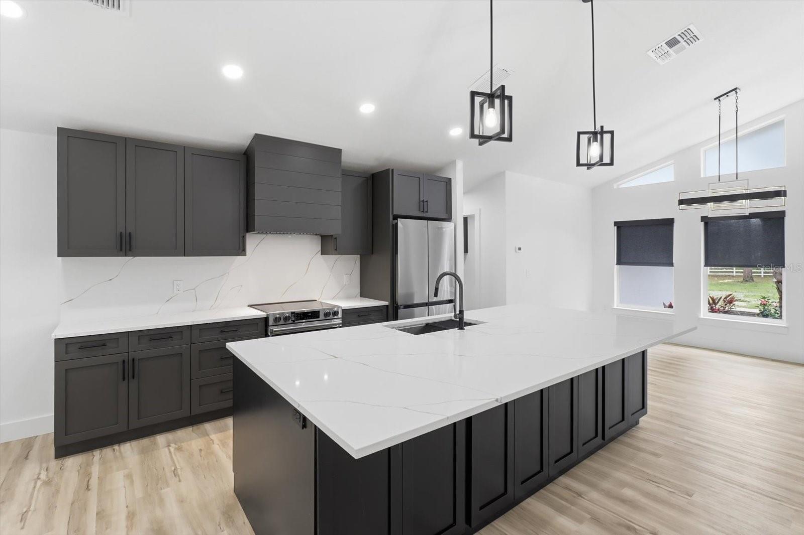 Listing photo id 17 for 2995 N Bravo Drive
