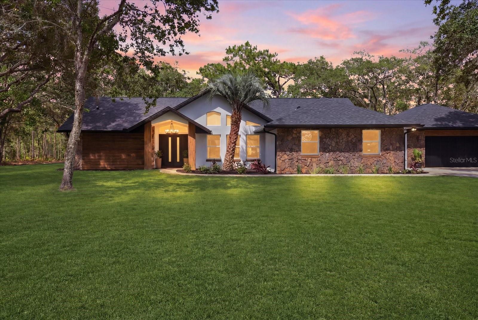 Listing photo id 0 for 2995 N Bravo Drive