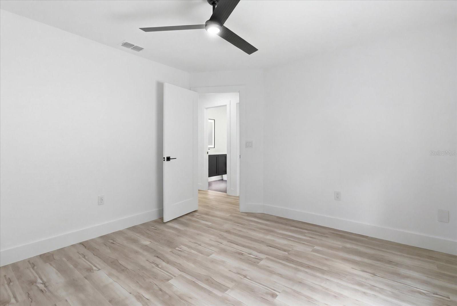 Listing photo id 19 for 2995 N Bravo Drive