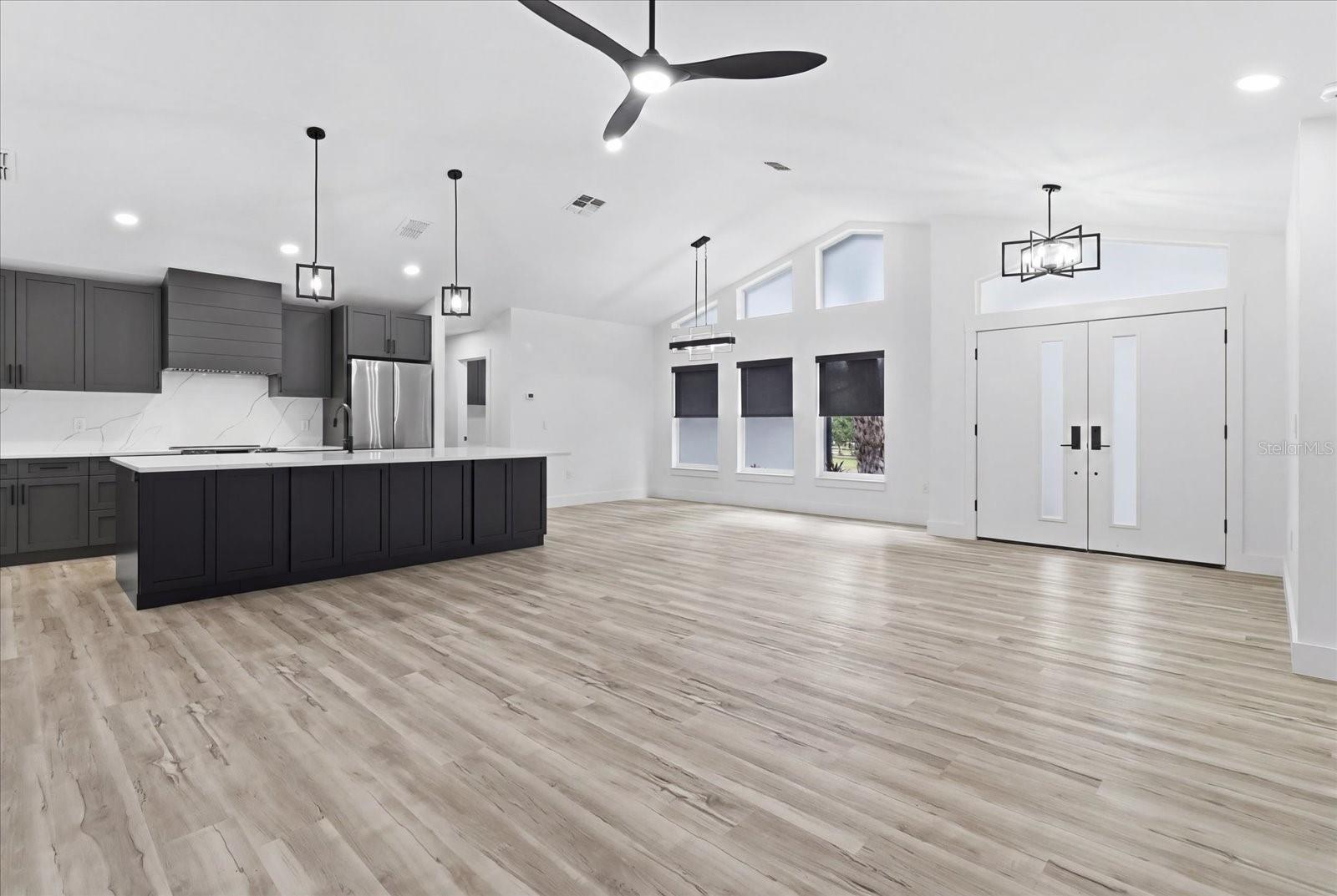 Listing photo id 3 for 2995 N Bravo Drive