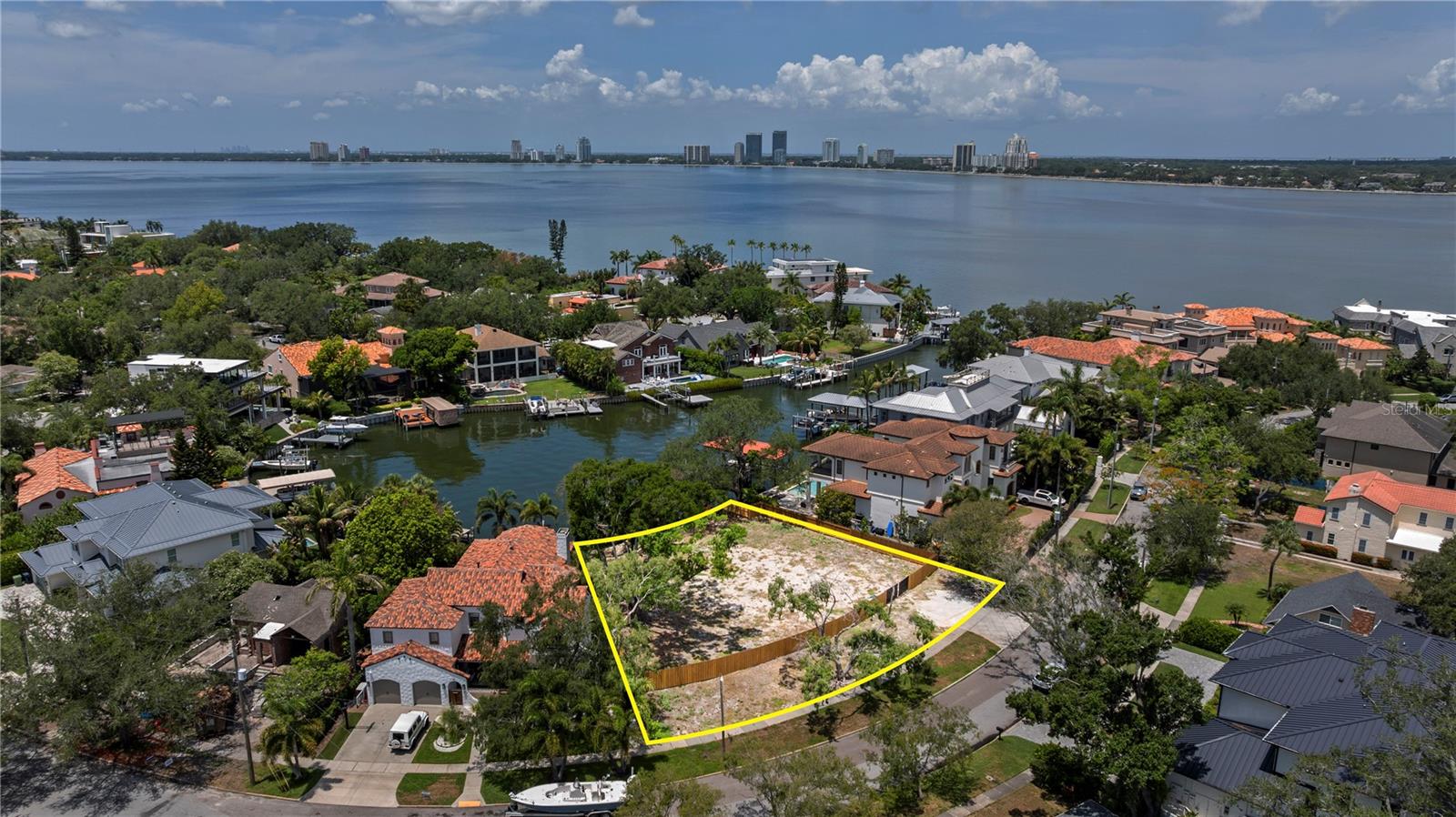 Details for 86 Bahama Circle, TAMPA, FL 33606