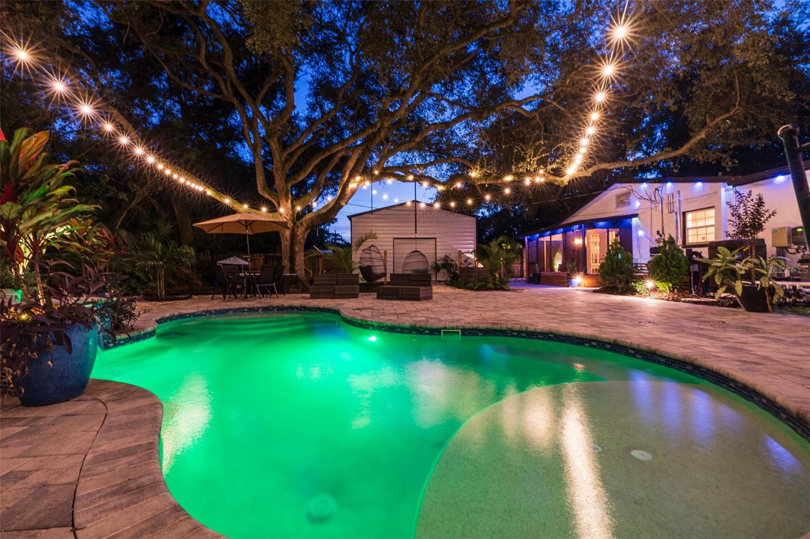 Listing photo id 0 for 8701 64th Street