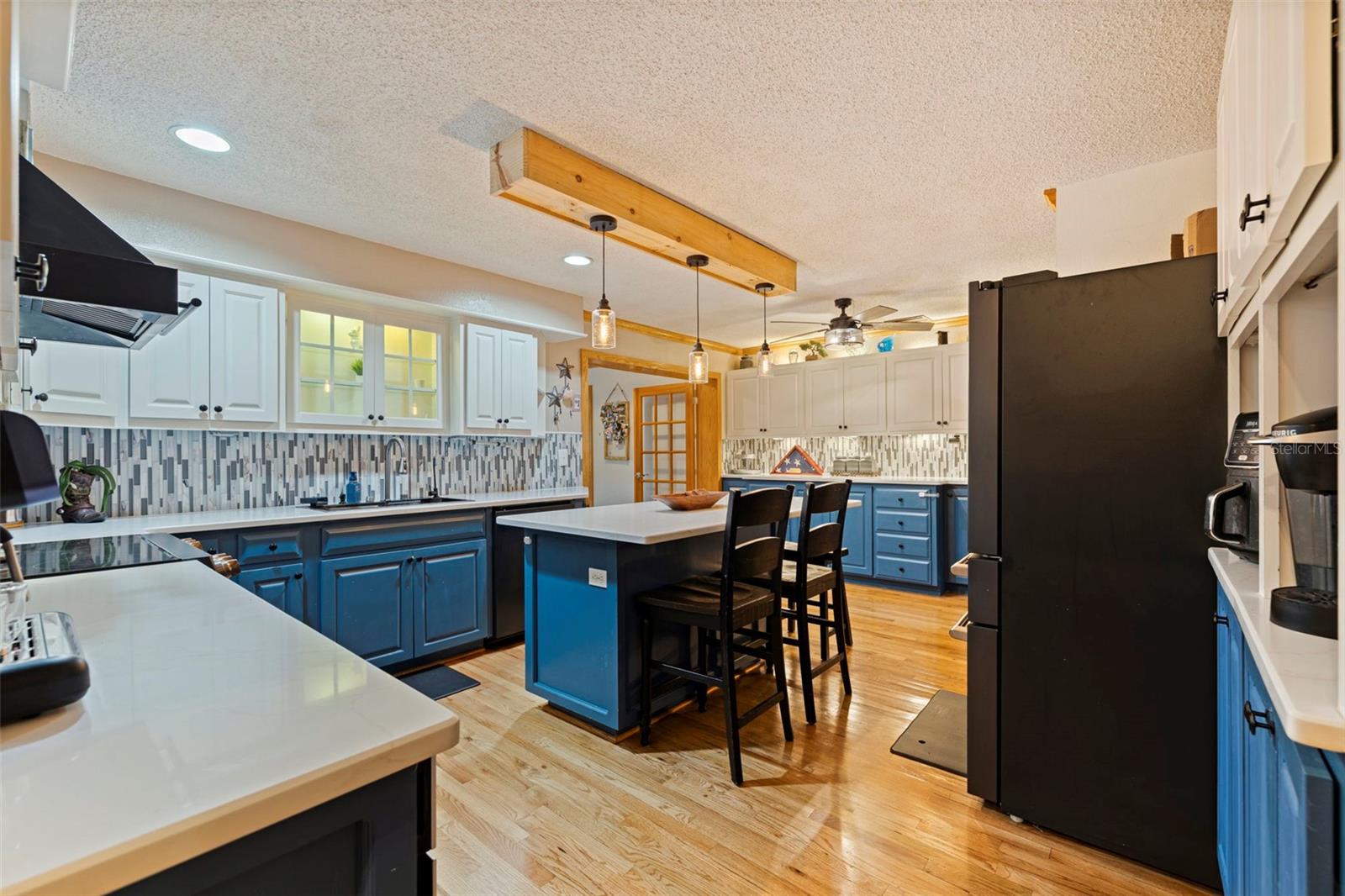Listing photo id 20 for 8701 64th Street