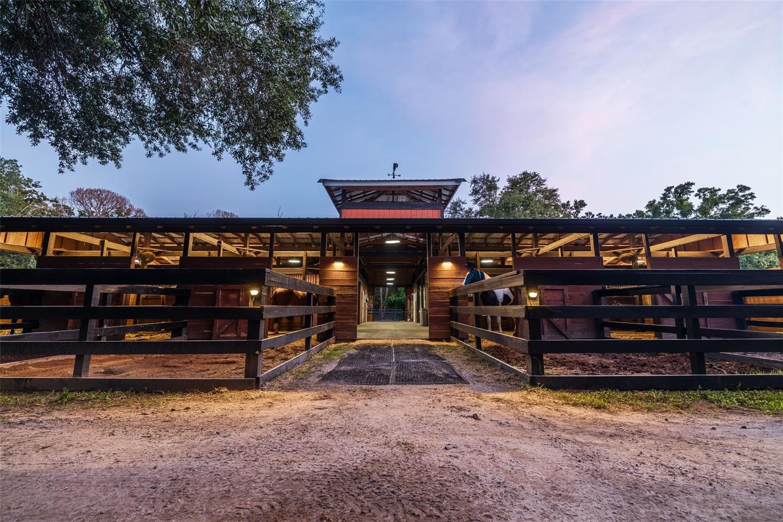 Listing photo id 1 for 8701 64th Street