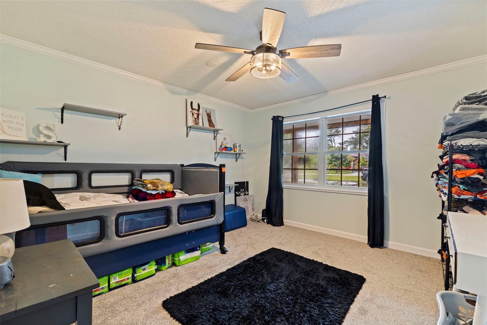 Listing photo id 35 for 8701 64th Street