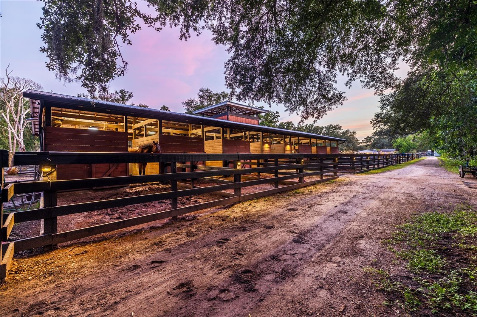 Listing photo id 44 for 8701 64th Street