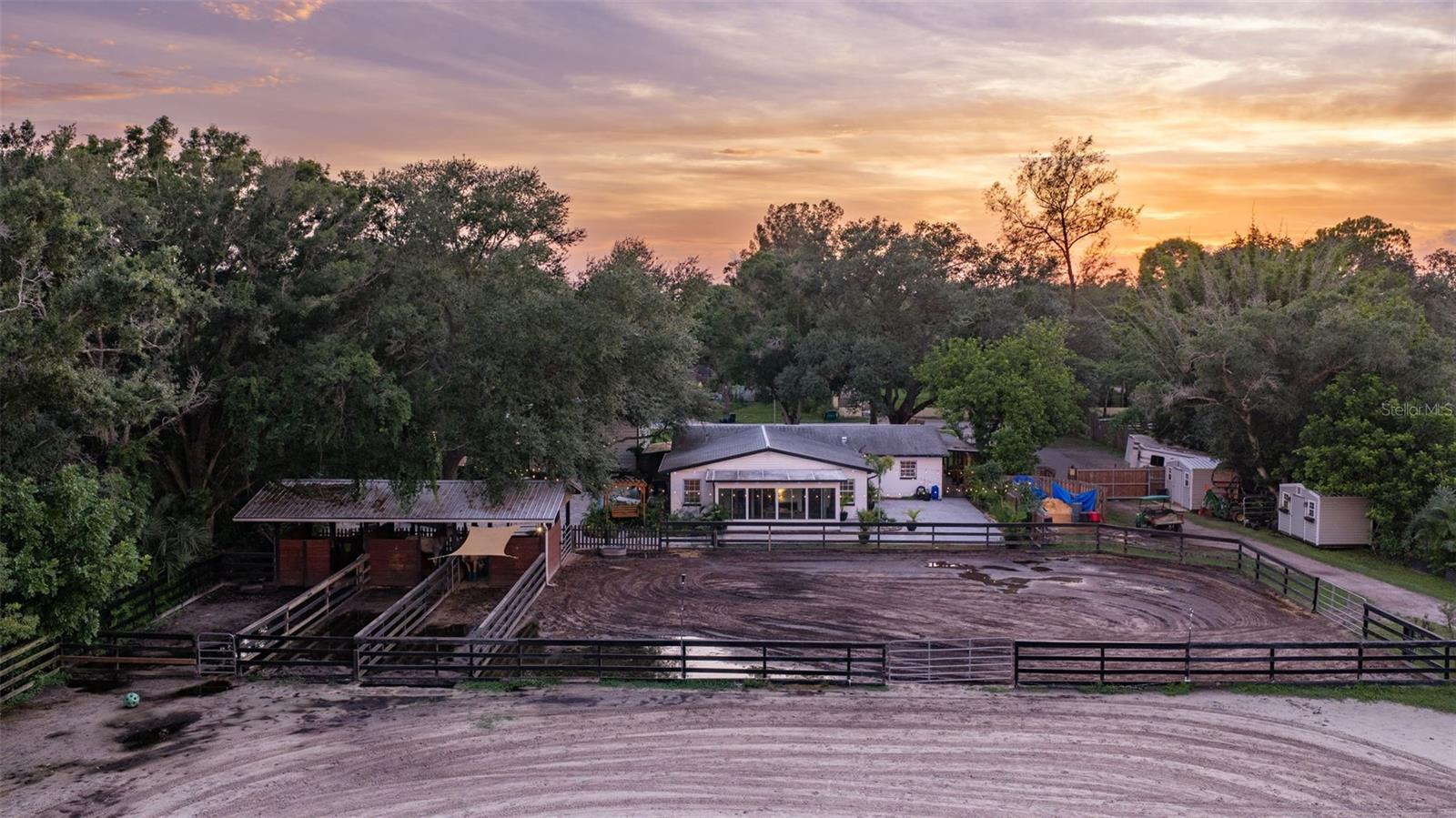 Listing photo id 50 for 8701 64th Street