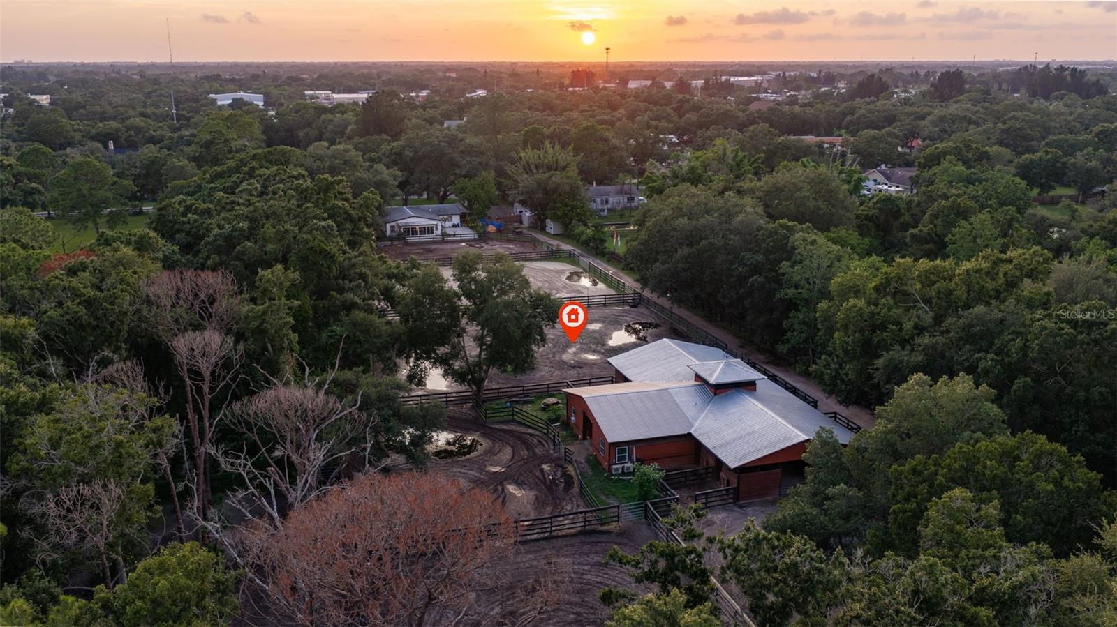 Listing photo id 59 for 8701 64th Street