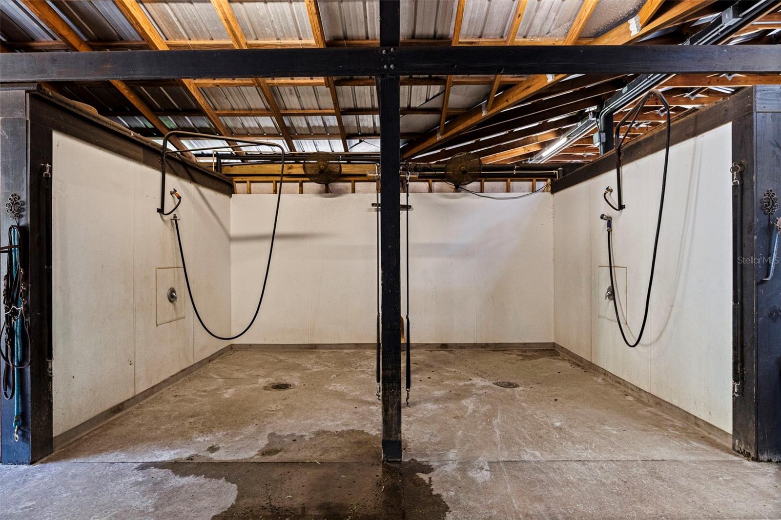 Listing photo id 90 for 8701 64th Street