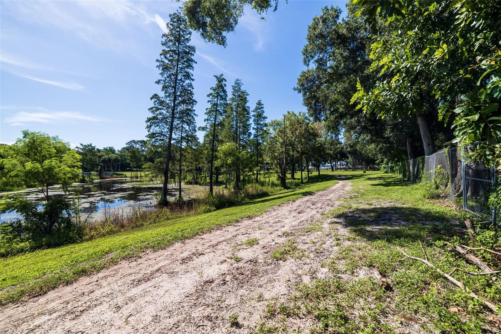 Listing photo id 97 for 8701 64th Street