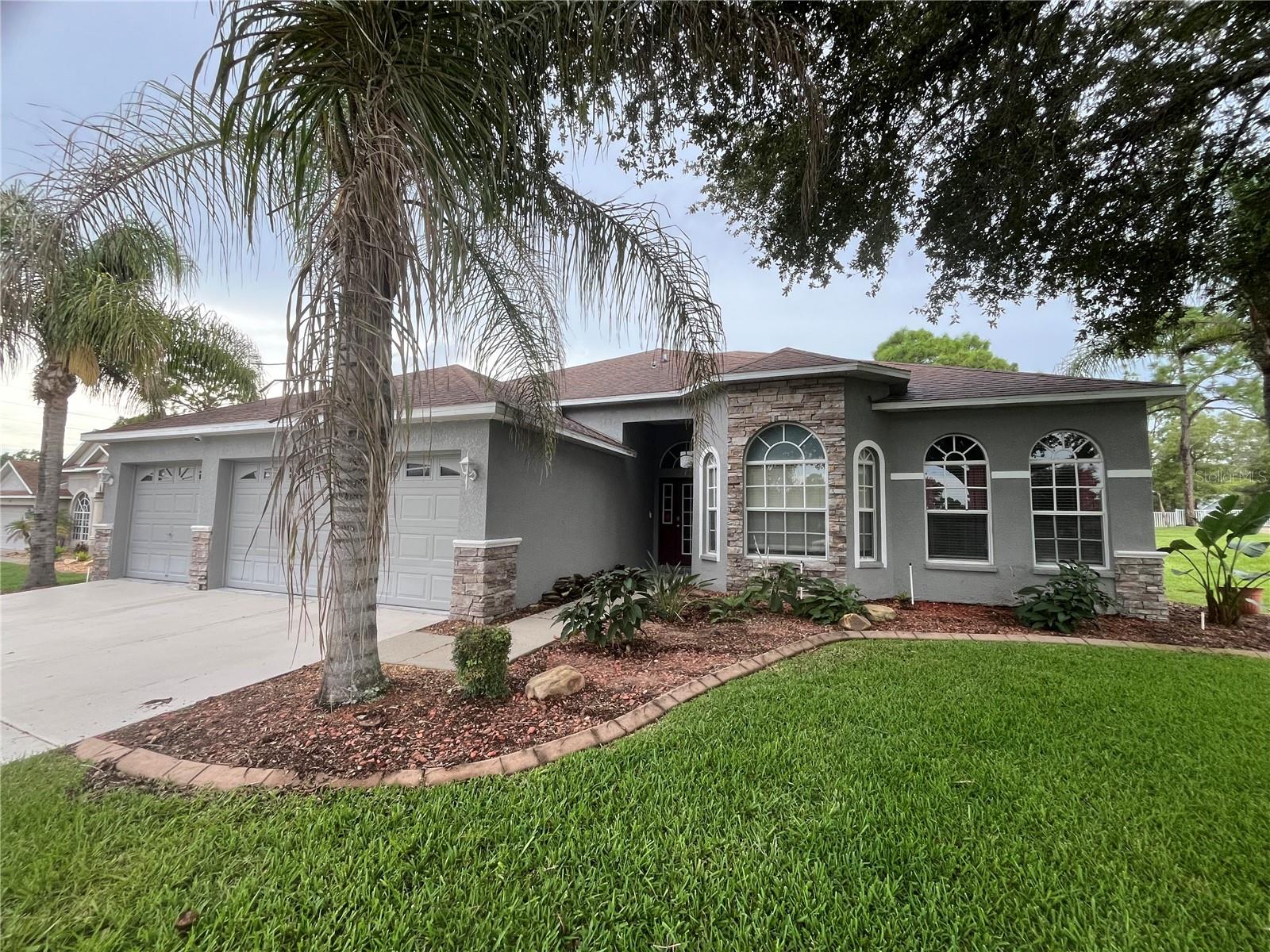 Listing Details for 5517 Greystone Drive, SPRING HILL, FL 34609
