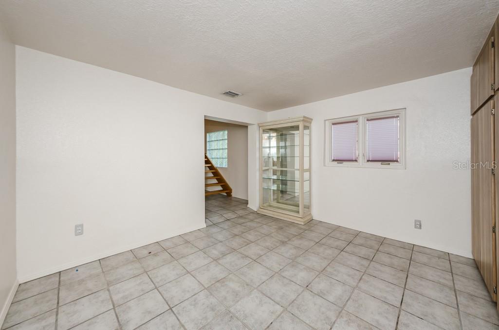 Image 11 of 21 For 5401 5th Avenue
