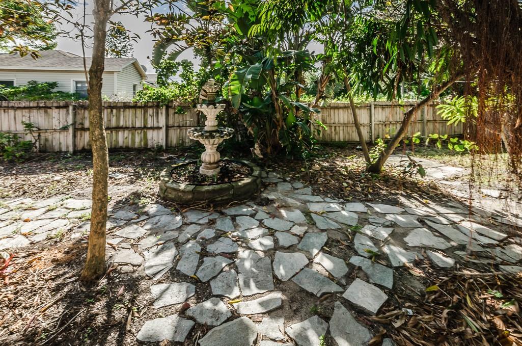 Image 18 of 21 For 5401 5th Avenue