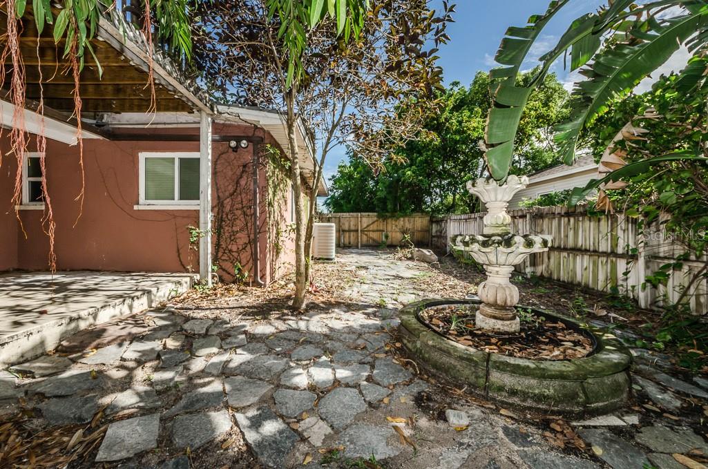 Image 19 of 21 For 5401 5th Avenue
