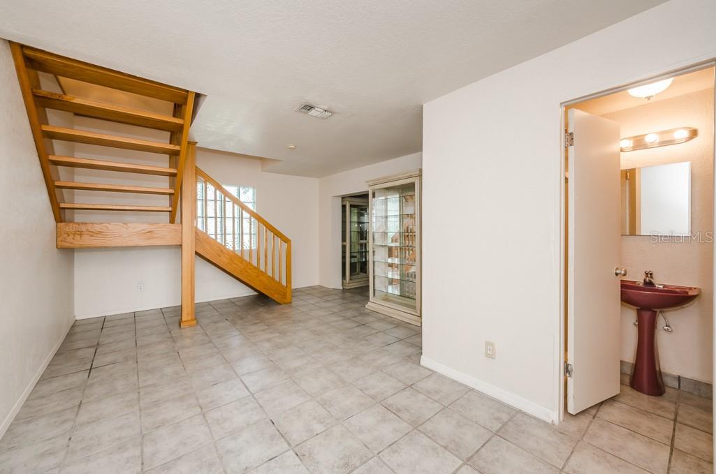 Image 9 of 21 For 5401 5th Avenue