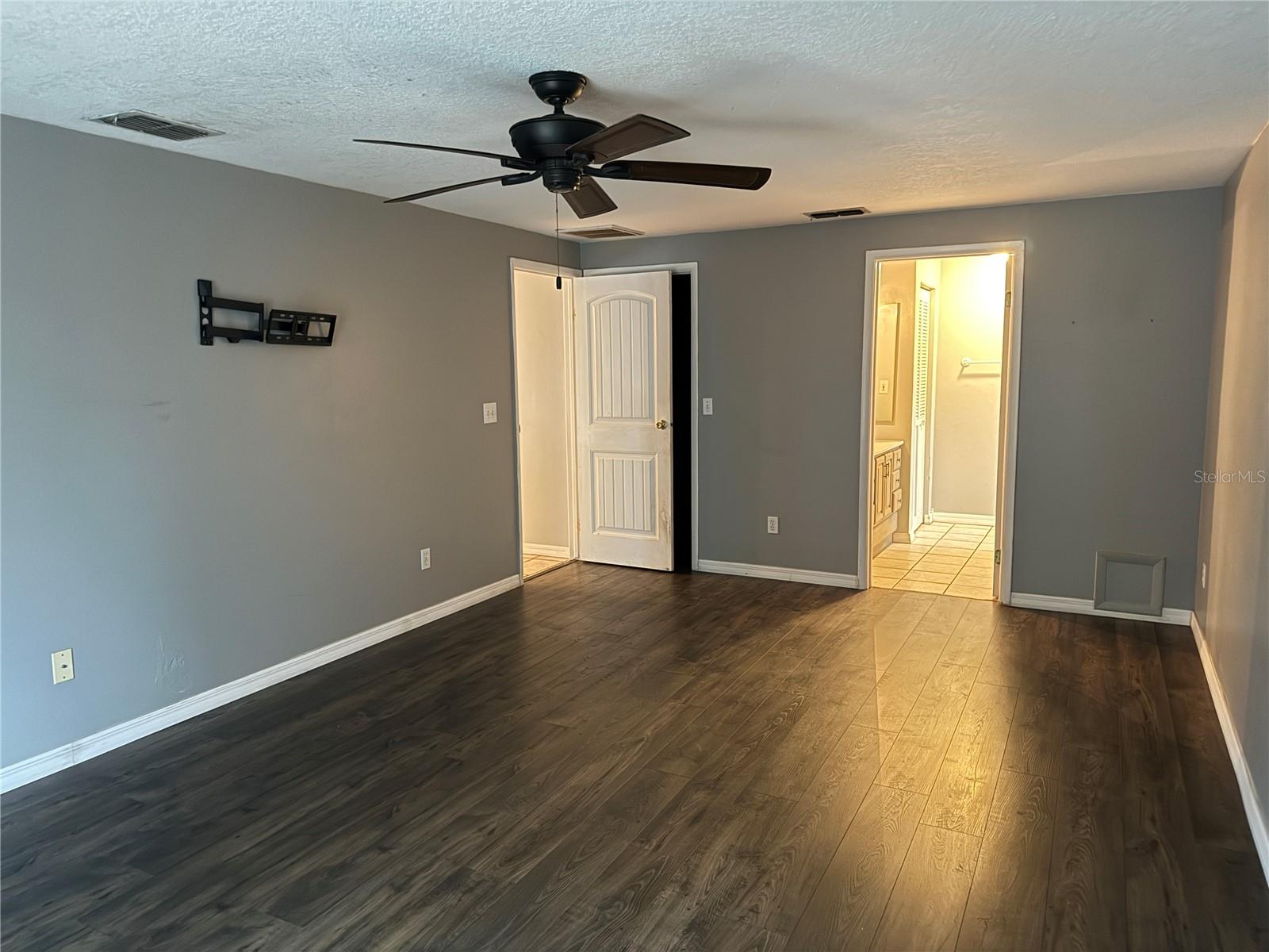 Image 16 of 29 For 5521 Redhawk Drive